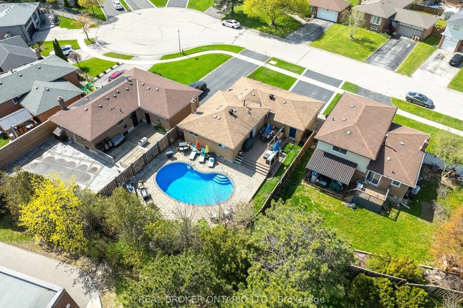 272 Oriole Court