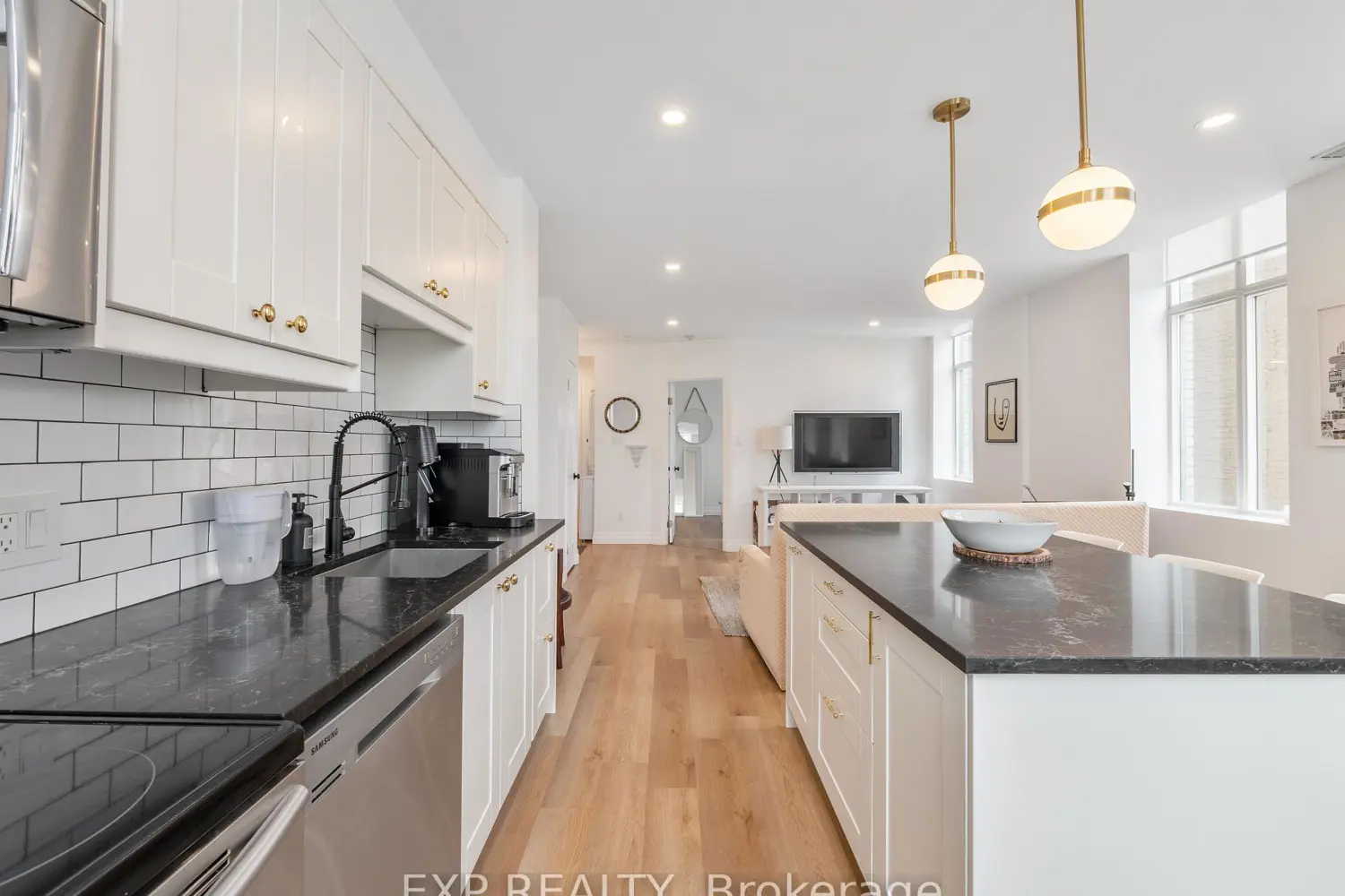 Additional image 3 of 36 James Street 805