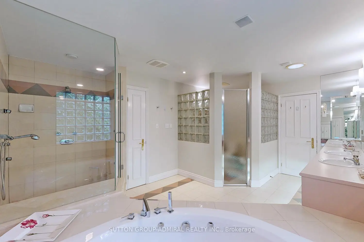 Additional image 12 of 27 Shelborne Avenue