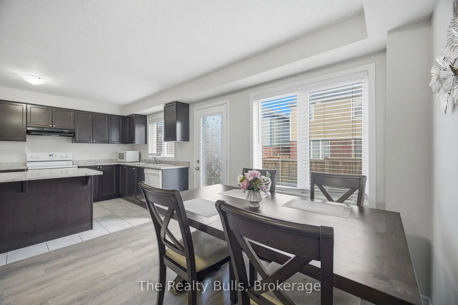 Additional image 7 of 37 Lothbury Drive
