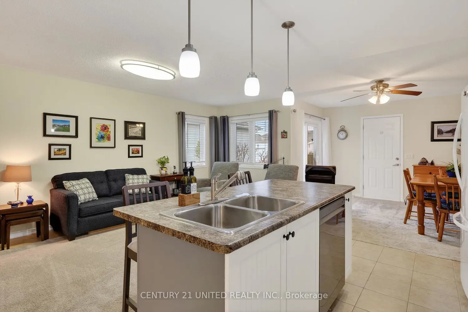 Additional image 6 of 832 Leslie Street