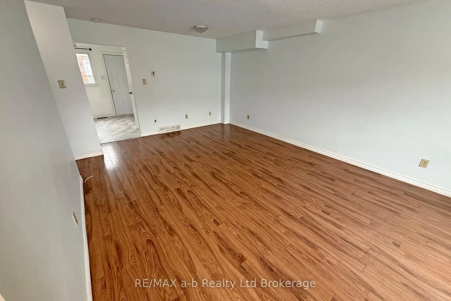 Additional image 3 of 394 Springbank Avenue 4