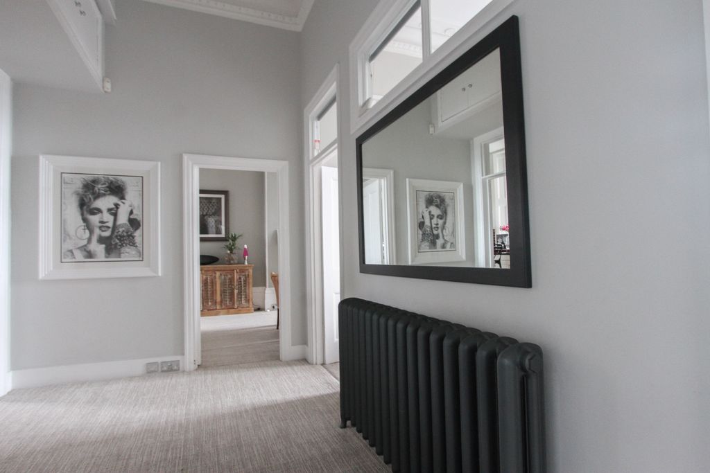 Additional image 12 of 2 bed flat to rentLewes Crescent, Brighton BN2