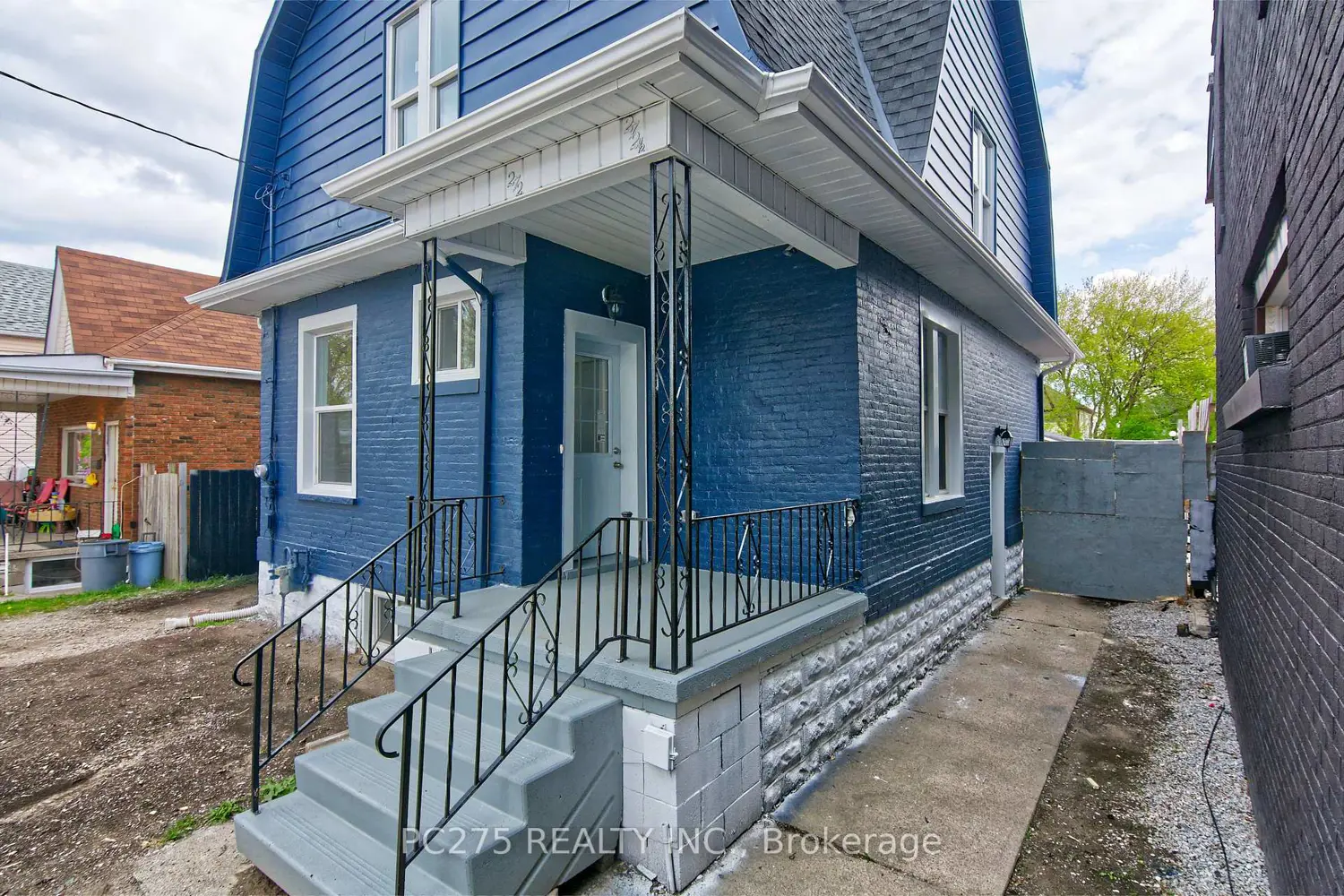 272 Vidal Street