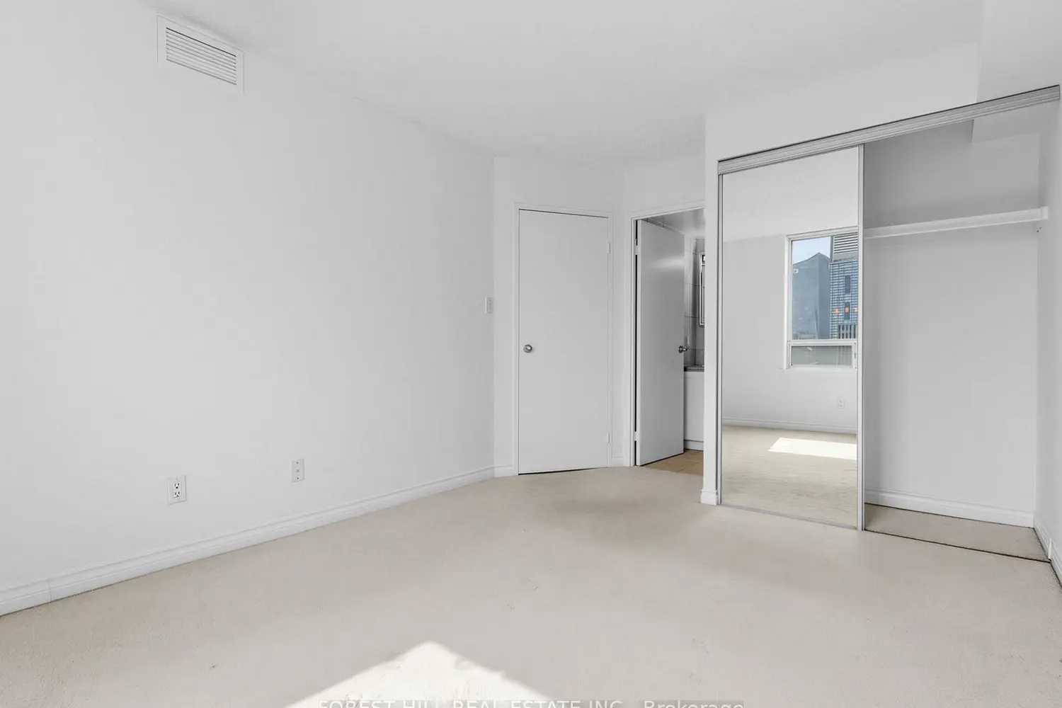 Additional image 6 of 633 Bay Street 2313