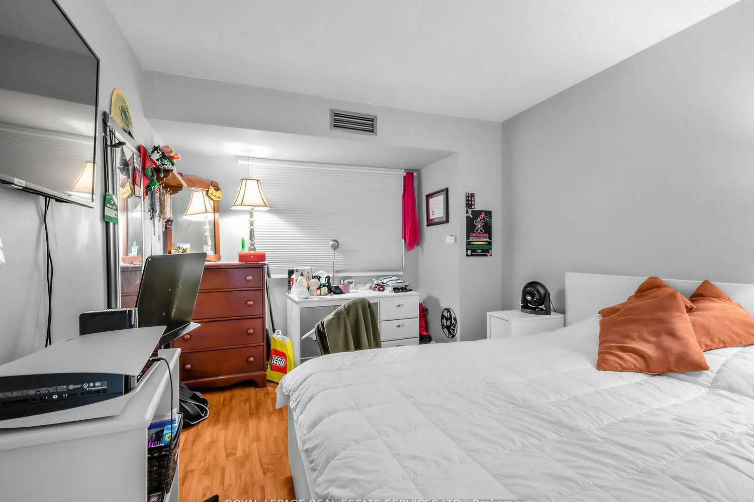 Additional image 13 of 117 Gerrard Street 310