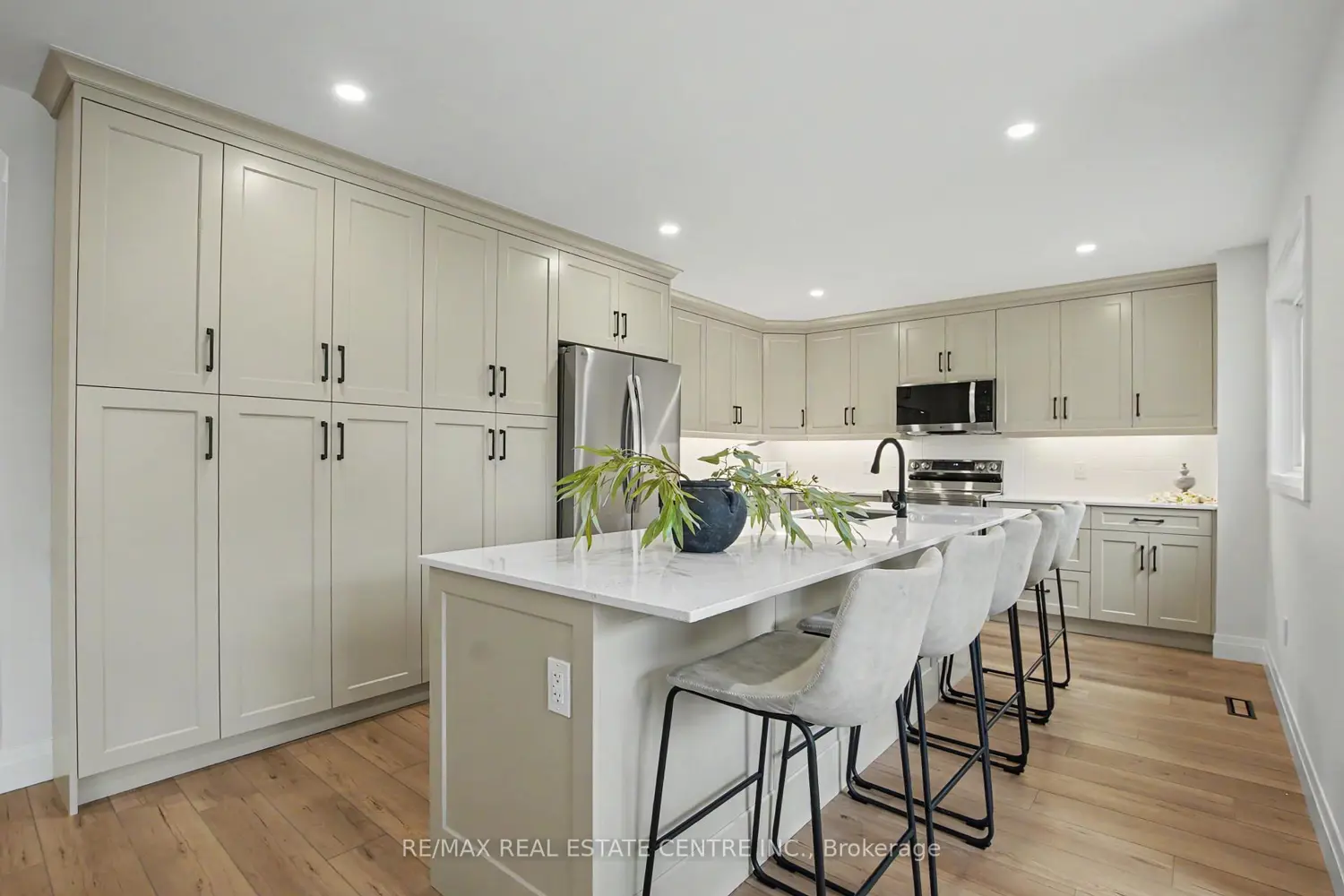 Additional image 9 of 507 Grand Ridge Drive