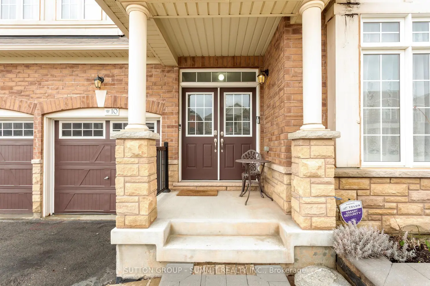 10 Elmcrest Drive