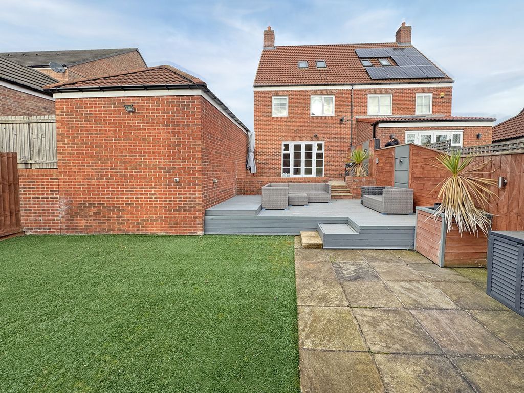 Additional image 4 of 4 bed semi-detached house to rentButtercup Avenue, Billingham, 5 TS22