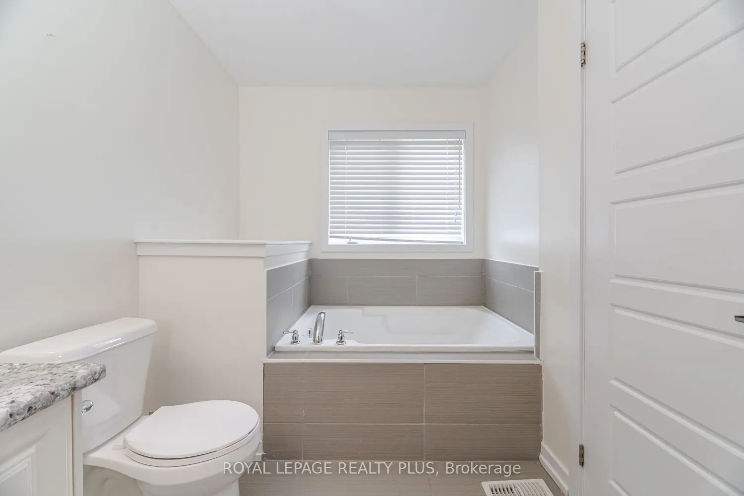 Additional image 14 of 12 Pagebrook Crescent