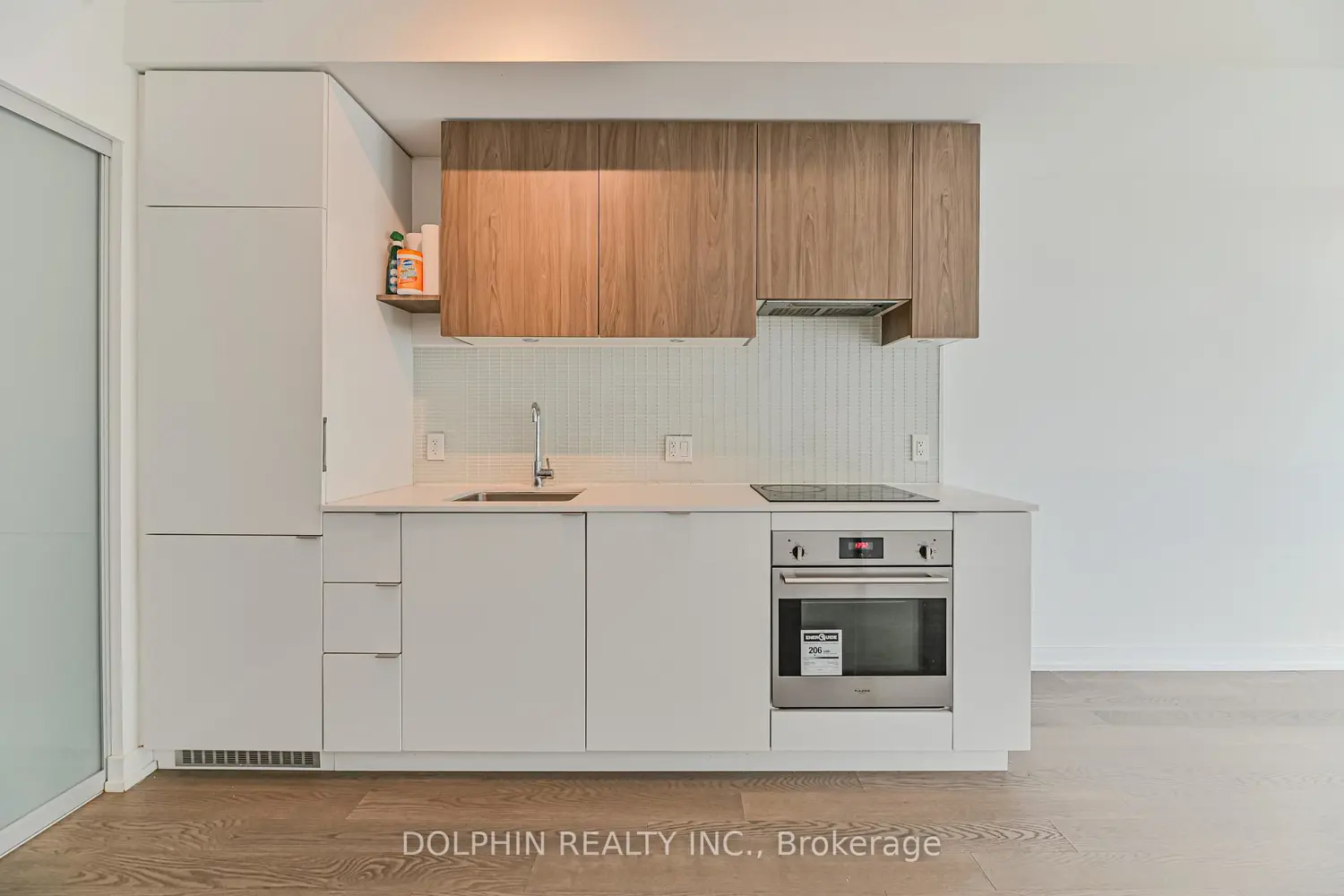 Additional image 3 of 161 Roehampton Avenue 1007