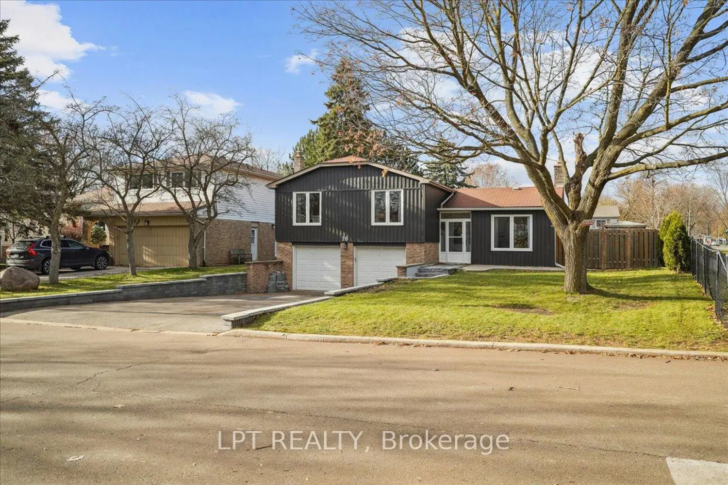 26 Wright Crescent photo 2
