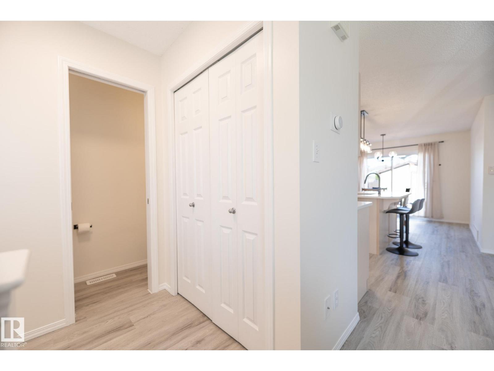 Additional image 3 of 2928 25 Street NW, Edmonton, AB, T6T1Z9