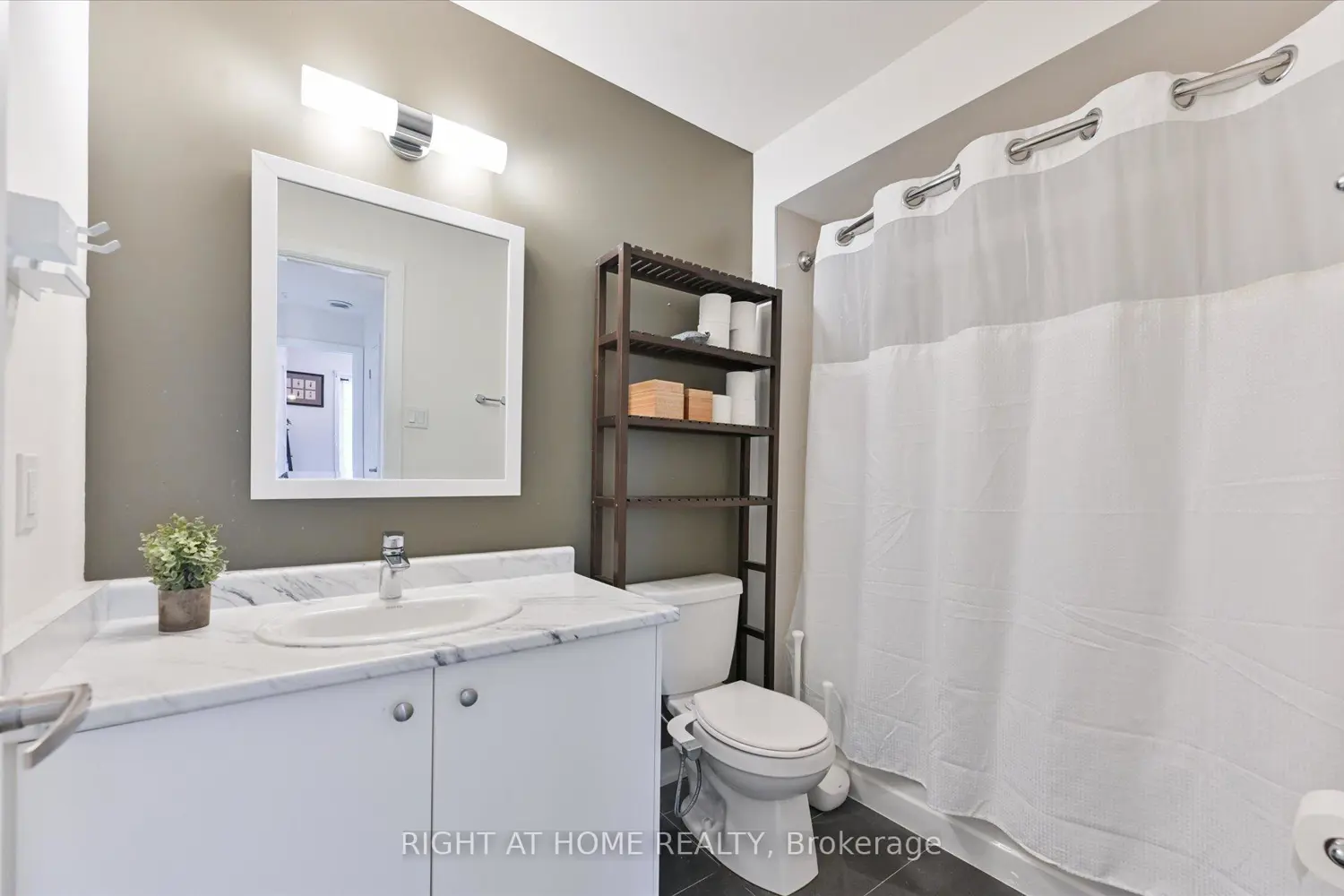 Additional image 10 of 28 Pallock Hill Way