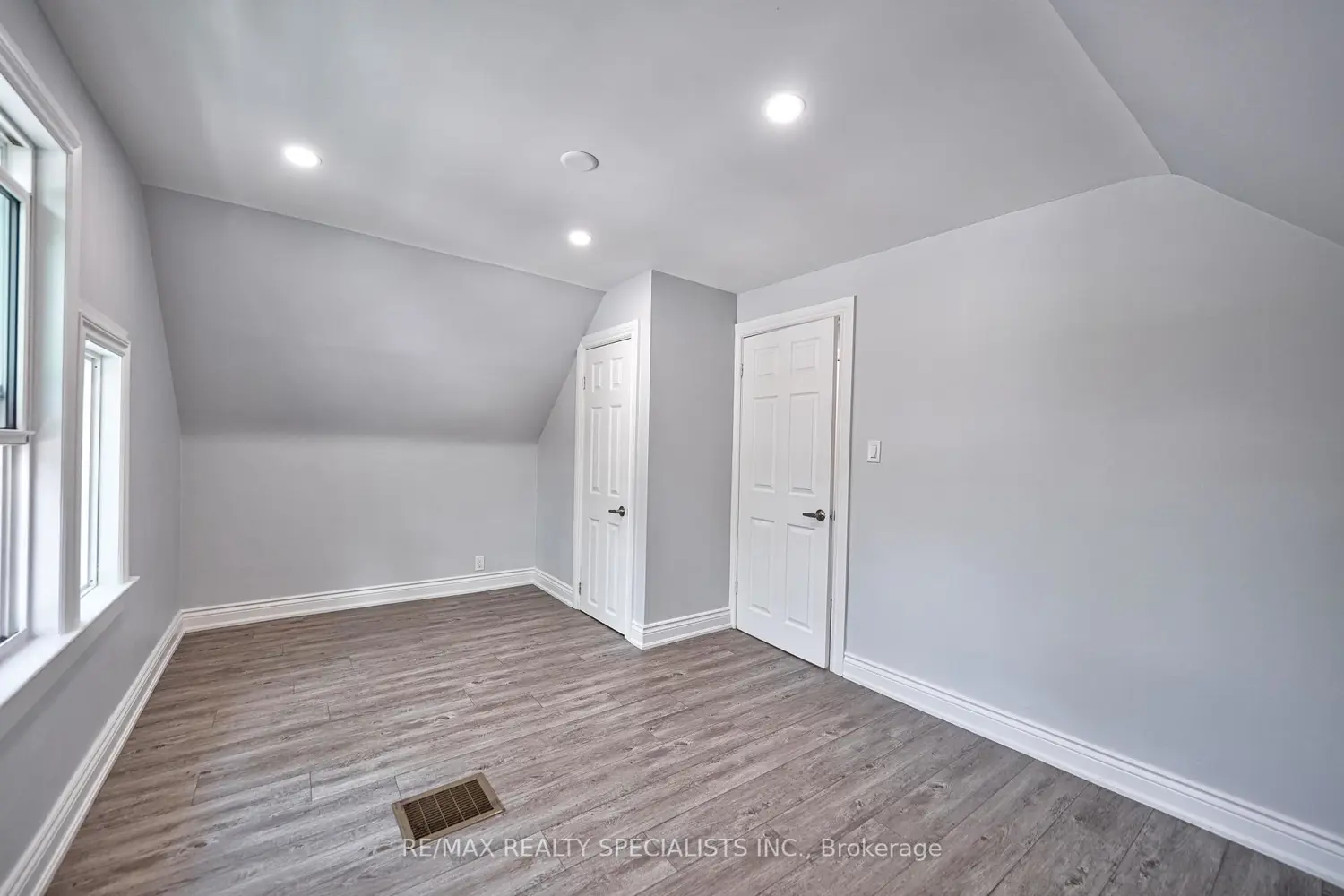 Additional image 11 of 108 Victoria Avenue