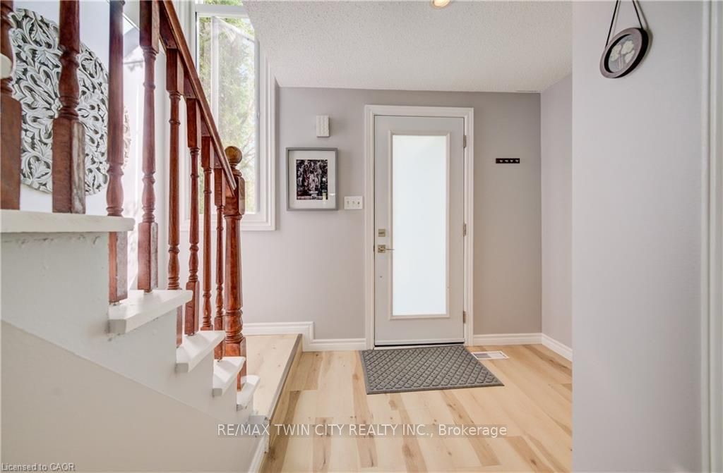 Additional image 6 of 35 Camrose Court, Kitchener, ON, N2M 5J3