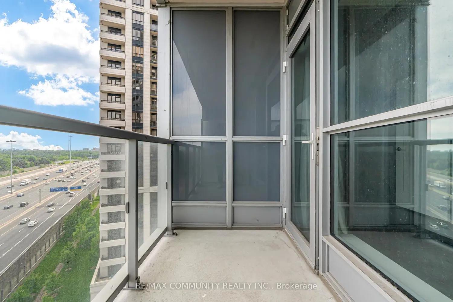 Additional image 18 of 120 Harrison Garden Boulevard 1008