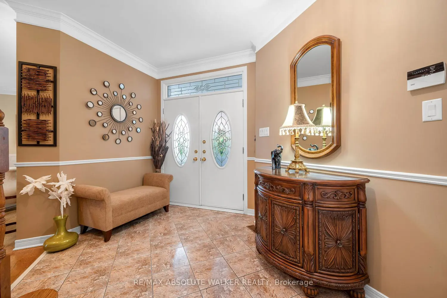 51 Borealis Crescent photo 4