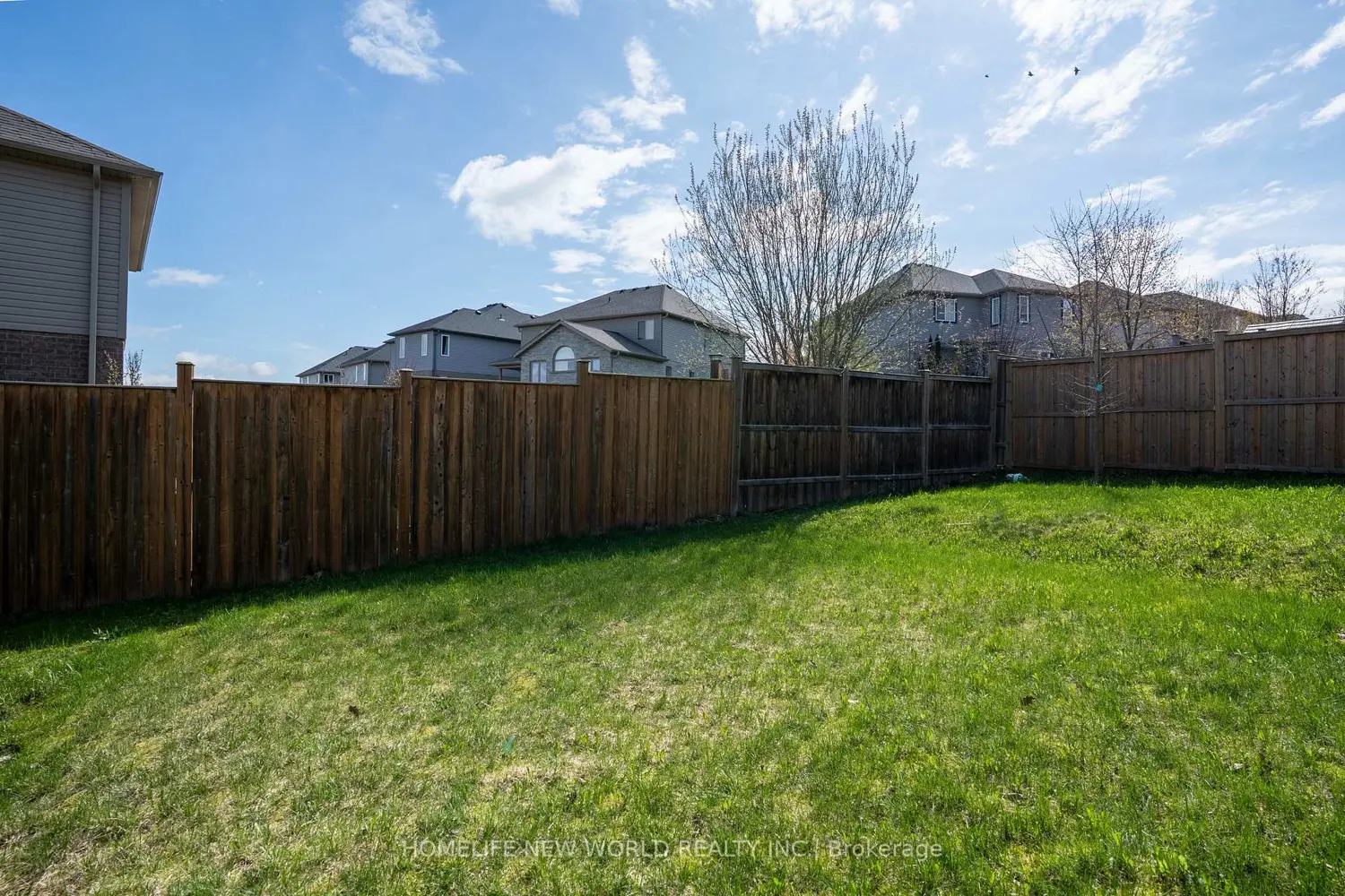 Additional image 20 of 452 Avens Street