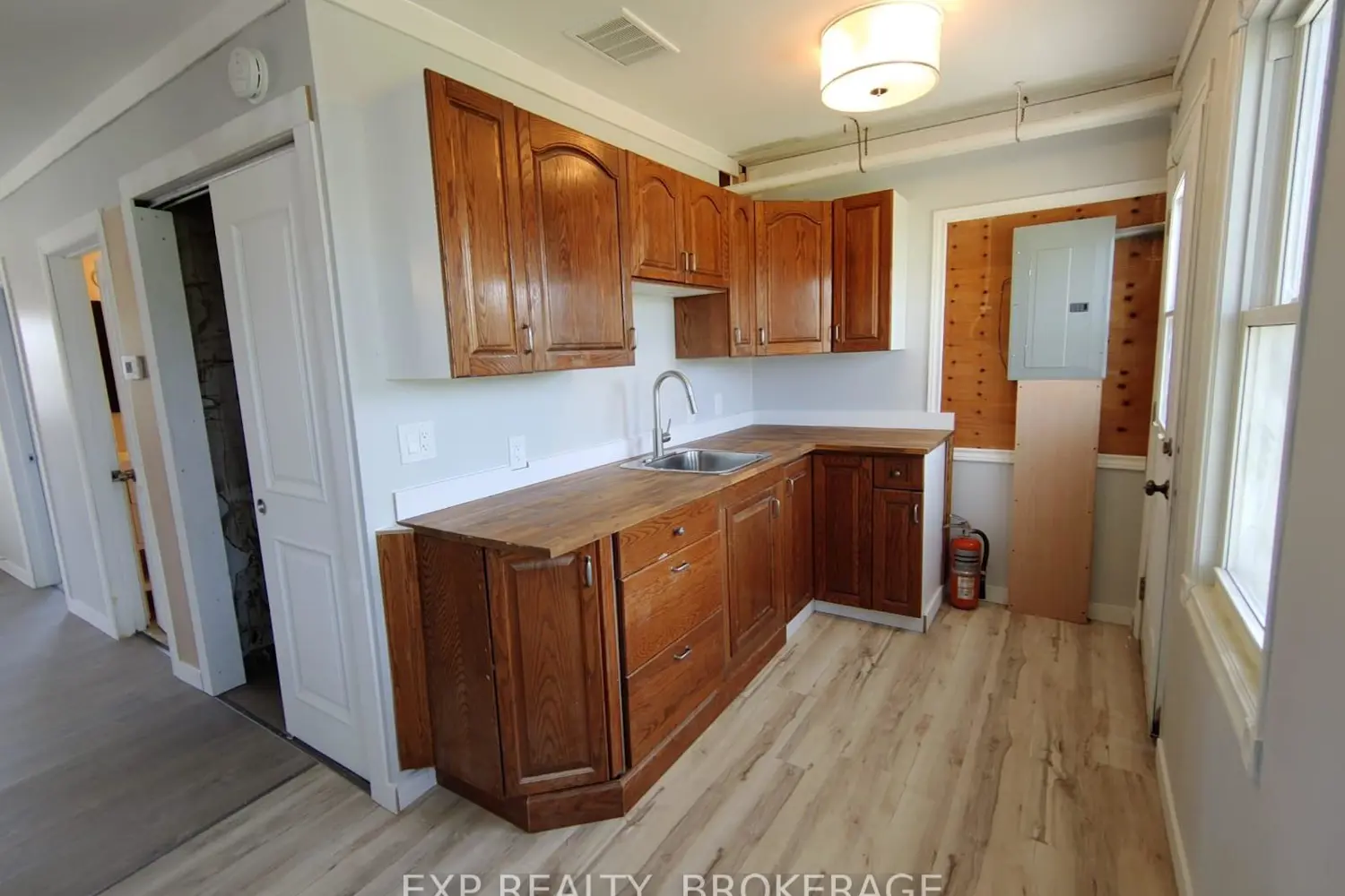 Additional image 6 of 14 Louis Street