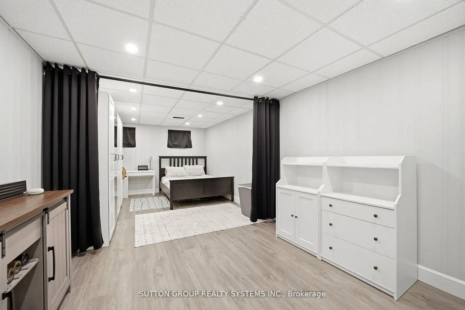 Additional image 12 of 1535 Thetford Court