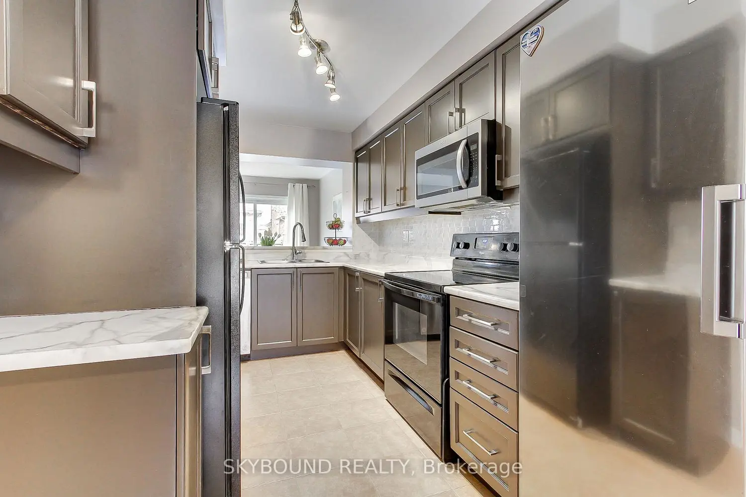 358 Cavanagh Lane photo 4