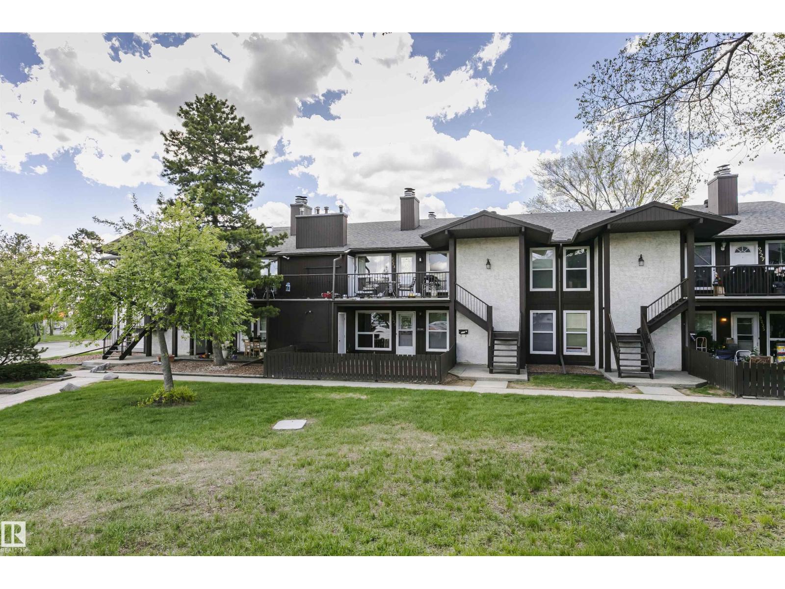 Additional image 3 of 9221 172 Street NW, Edmonton, AB, T5T3C3
