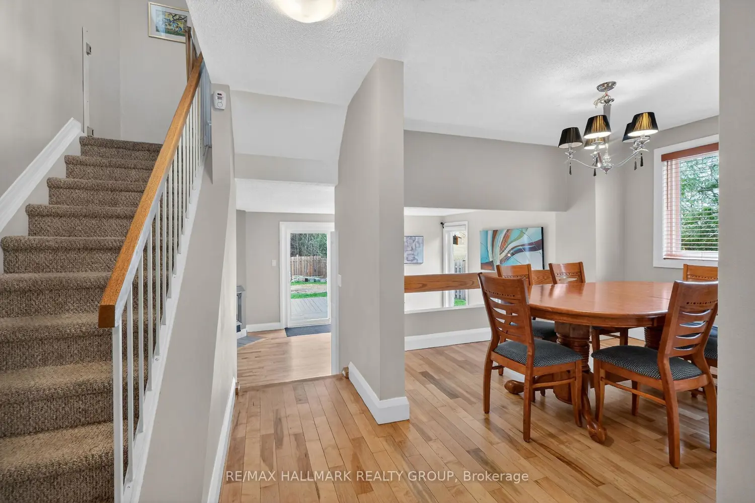 309 Des Epinettes Avenue photo 5