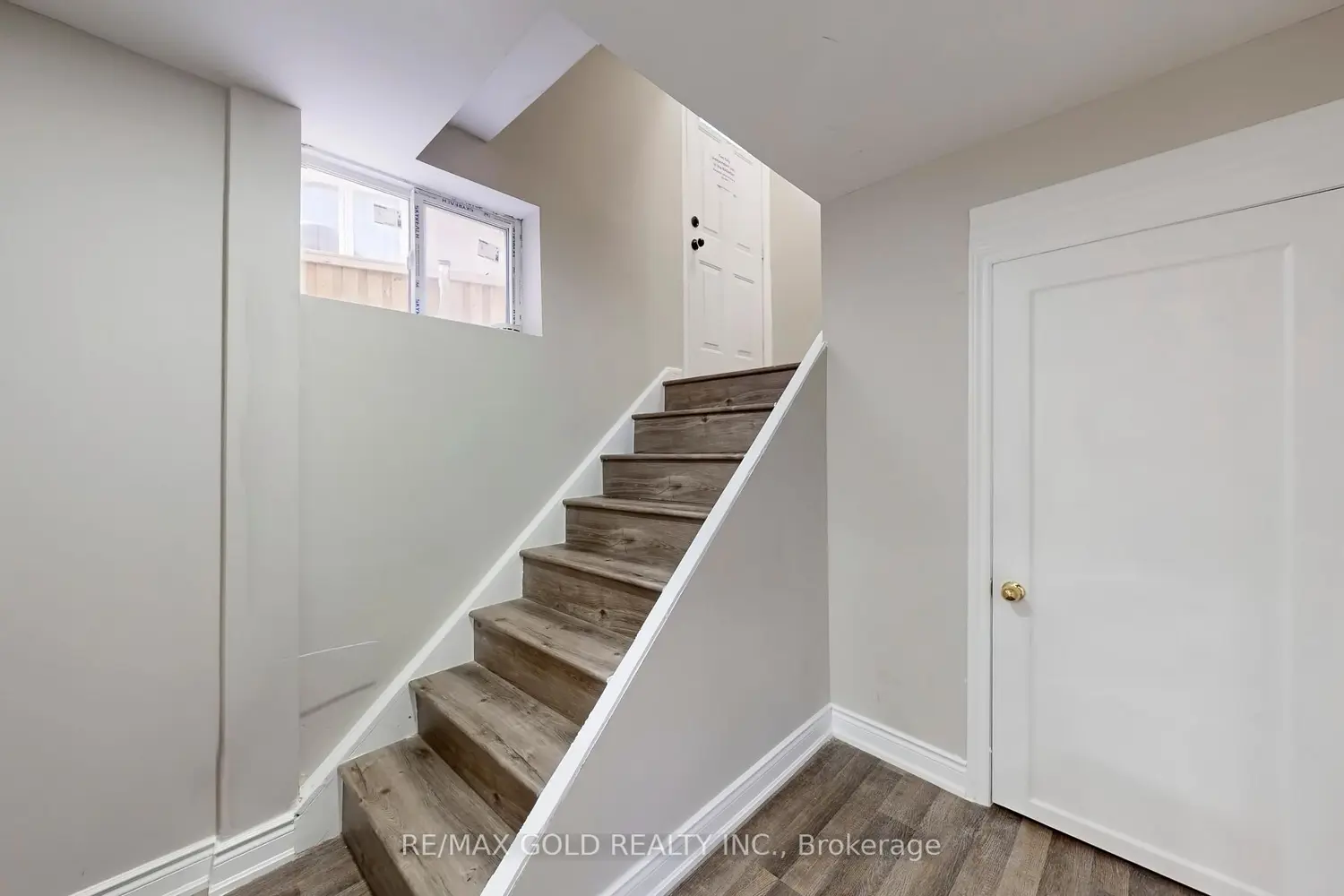 Additional image 5 of 189 Kingsview Boulevard