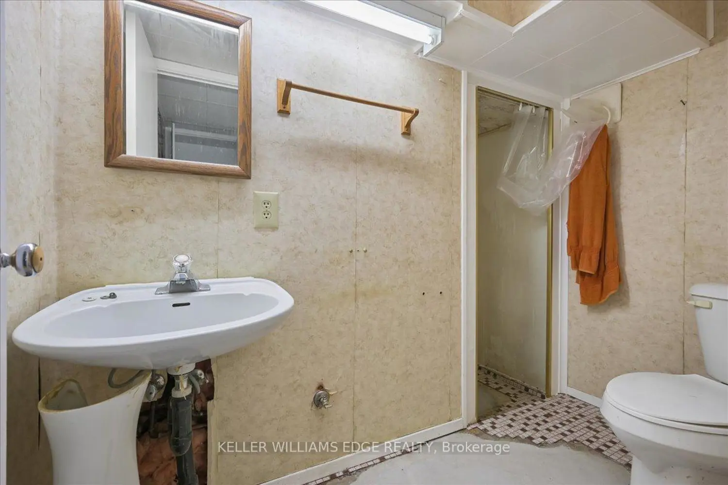 Additional image 16 of 2117 Edinburgh Drive