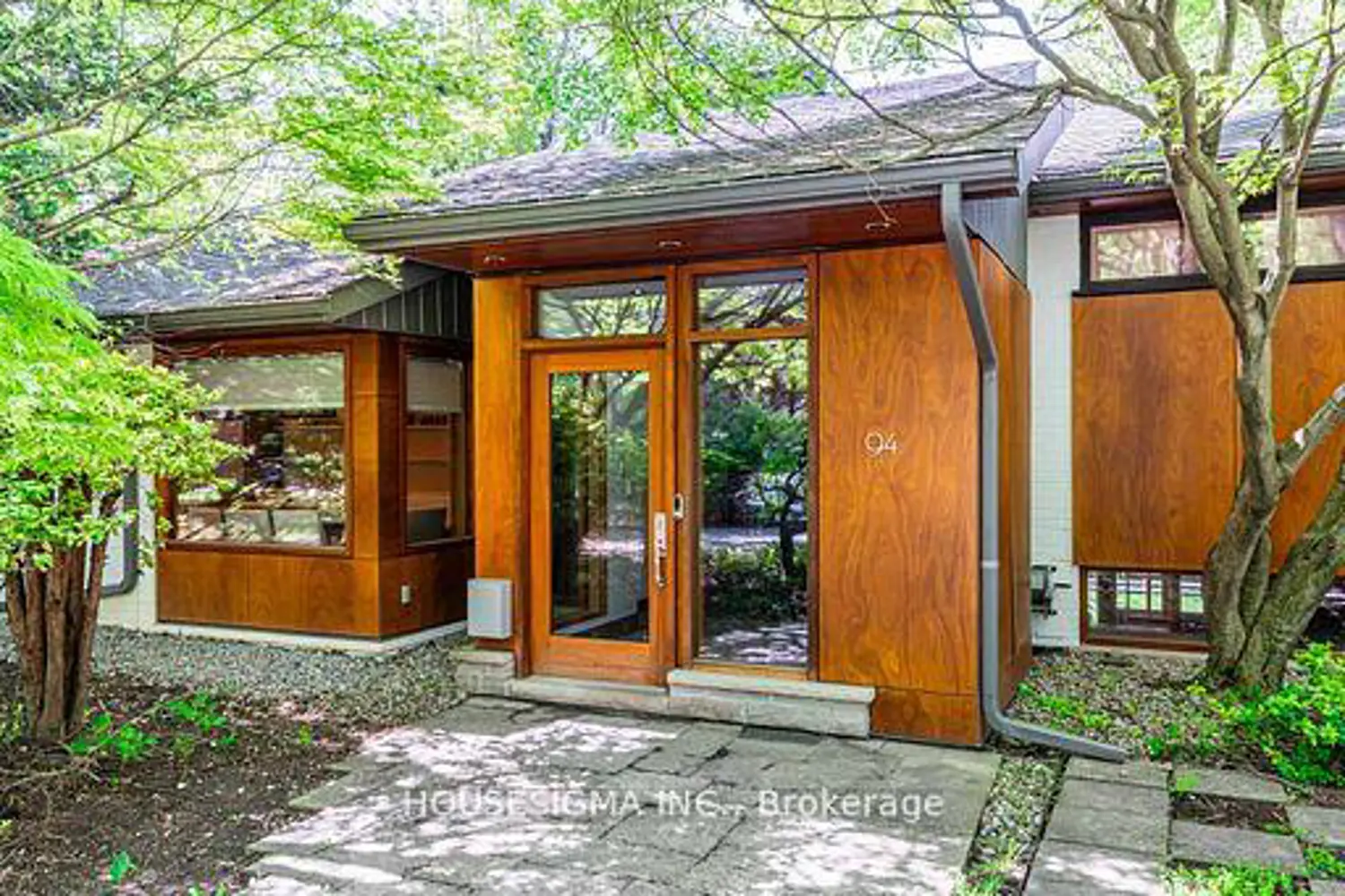 94 Laurentide Drive