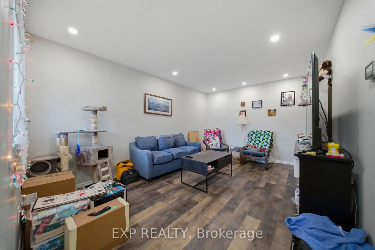 1675 Heatherington Road 11 photo 2