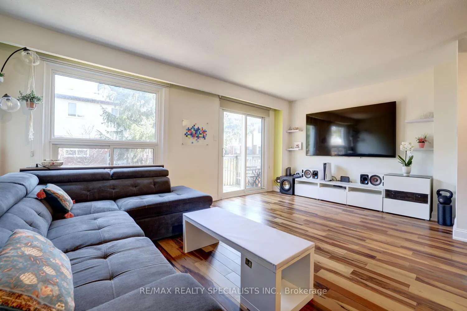 Additional image 4 of 2445 Homelands Drive 25