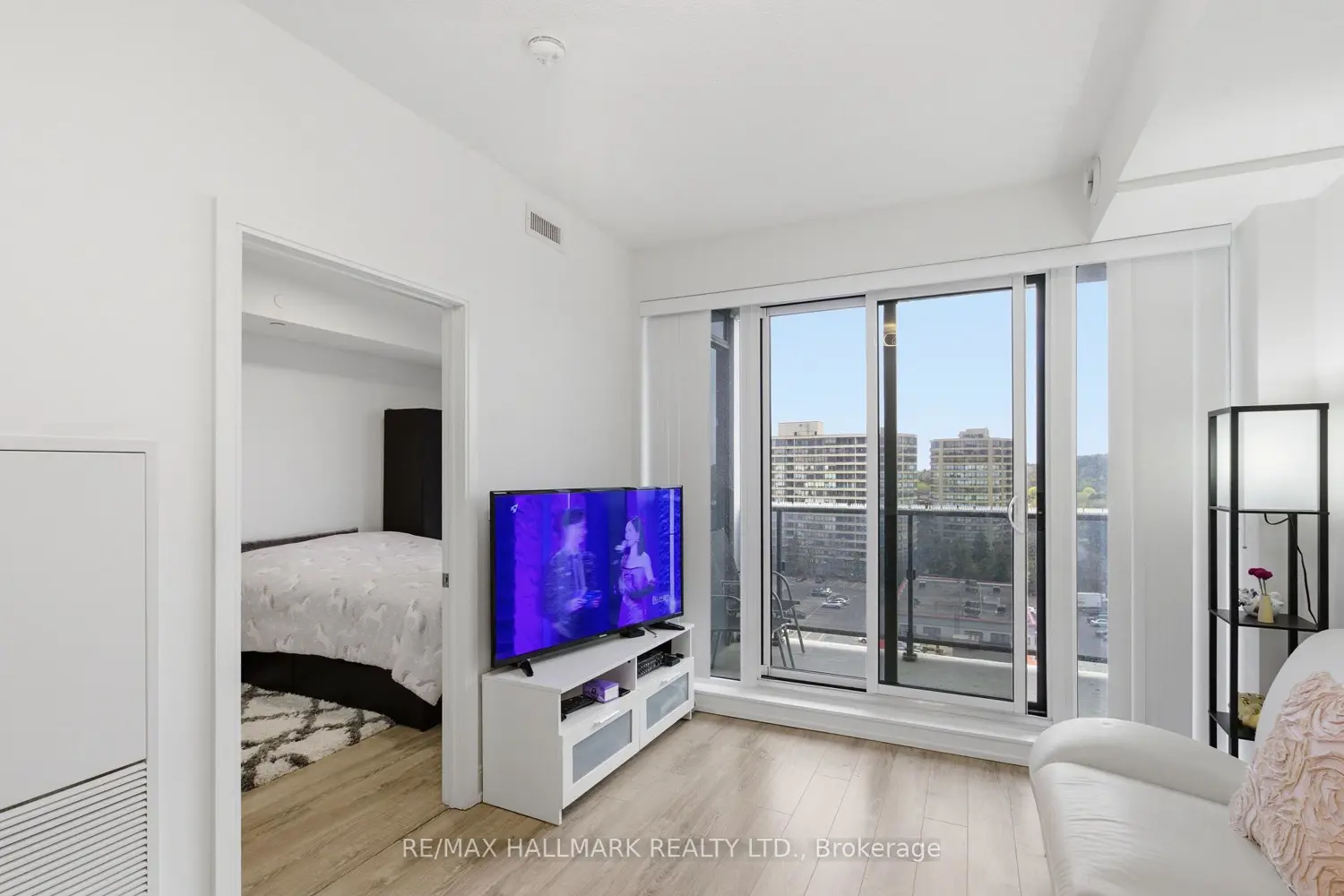 Additional image 12 of 9608 Yonge Street 1112A
