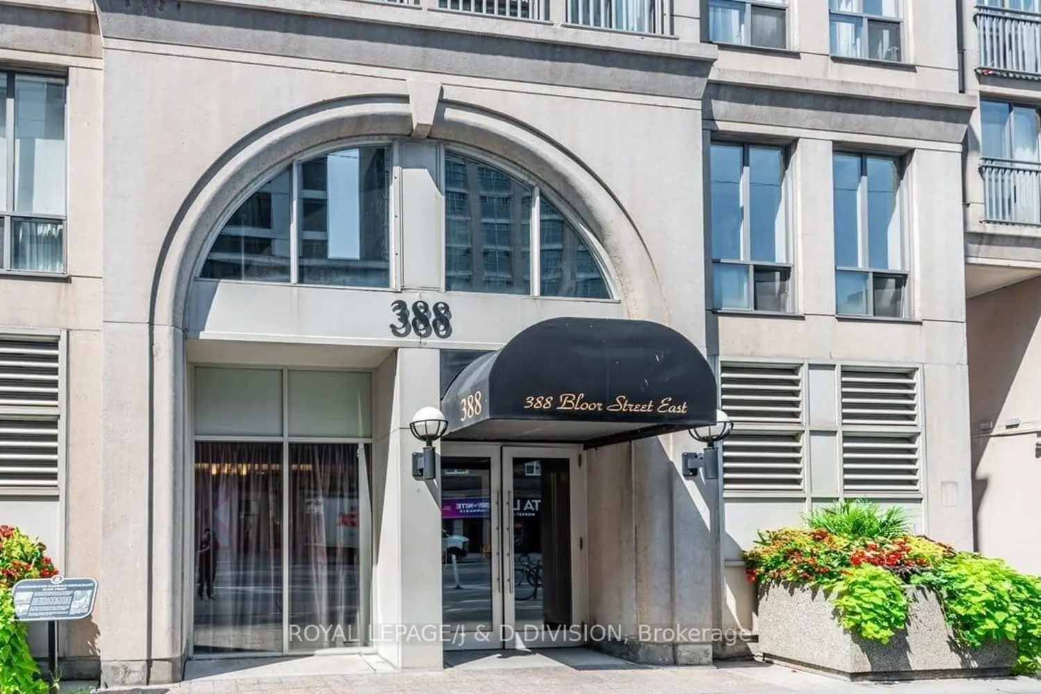Additional image 15 of 388 Bloor Street 1605