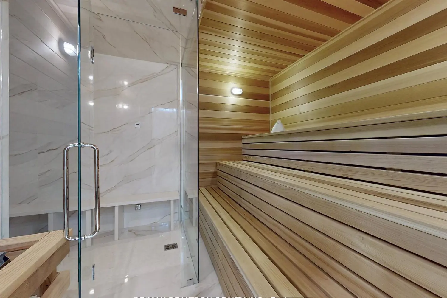 Additional image 19 of 14358 Bathurst Street