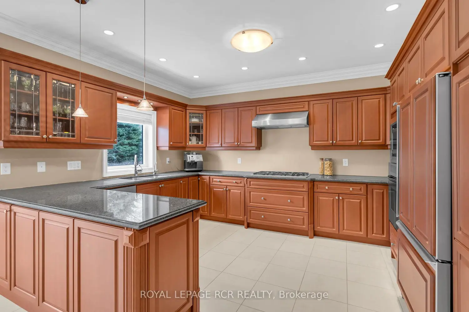 Additional image 7 of 70 English Daisy Court