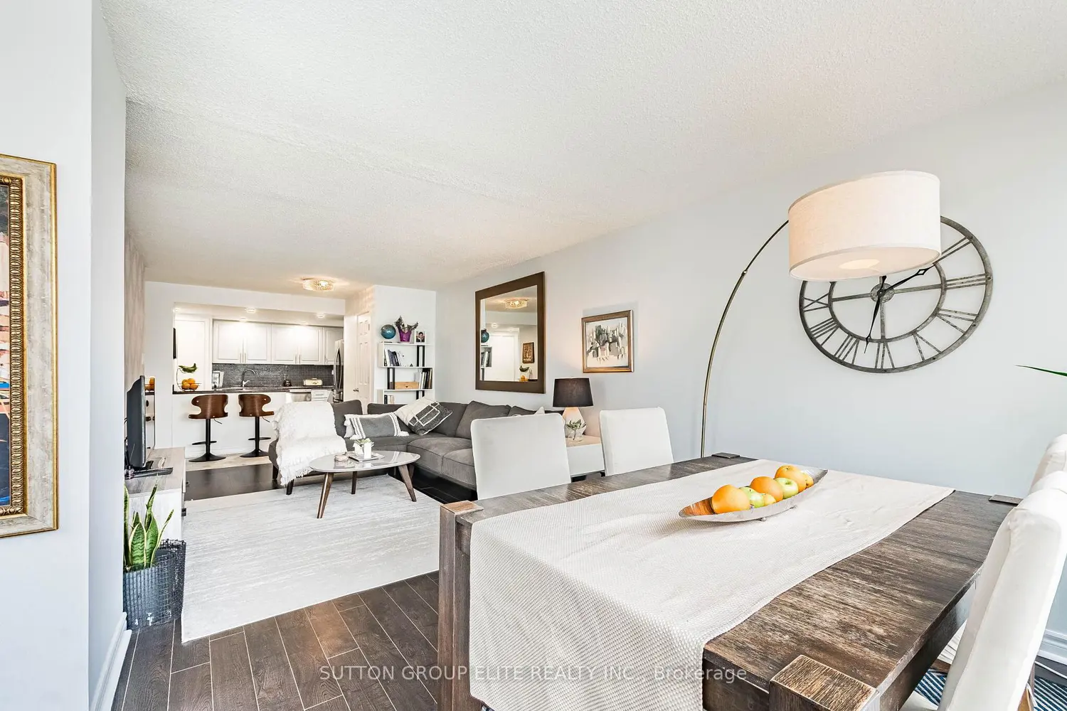 Additional image 11 of 2091 Hurontario Street 307