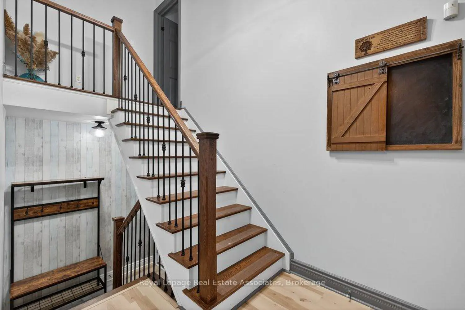 Additional image 8 of 84 Loon Avenue