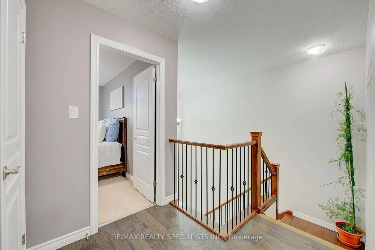 Additional image 10 of 1682 Cedarcreek Crescent