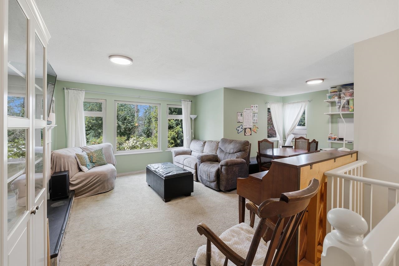 Additional image 3 of 15318 87a Avenue, Surrey, BC, V3S 4Z9