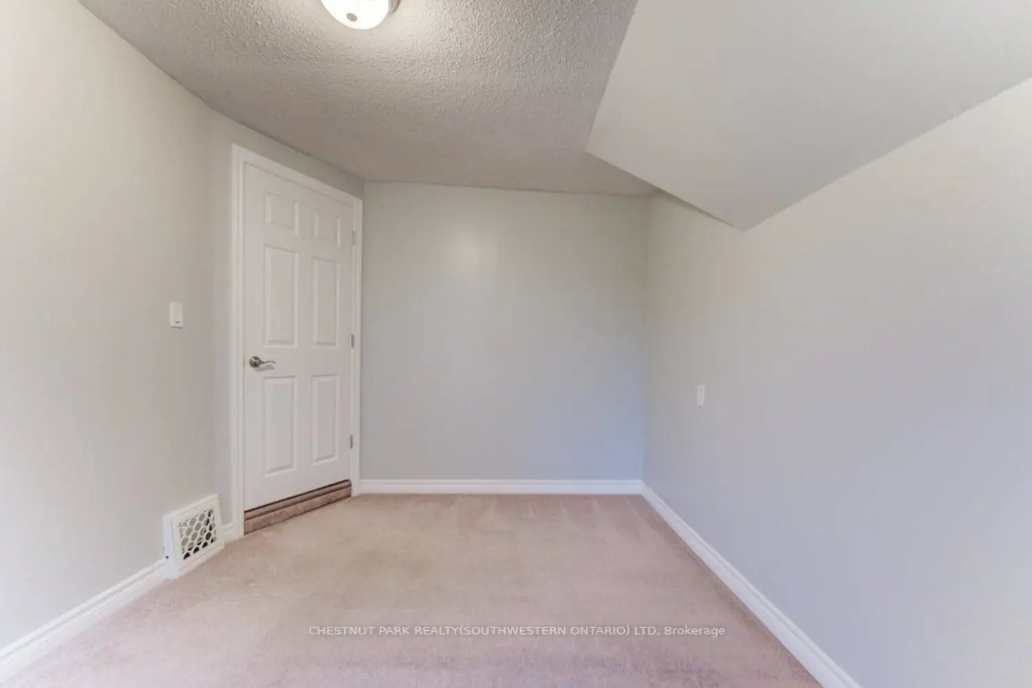 Additional image 11 of 26 St. Leger Street