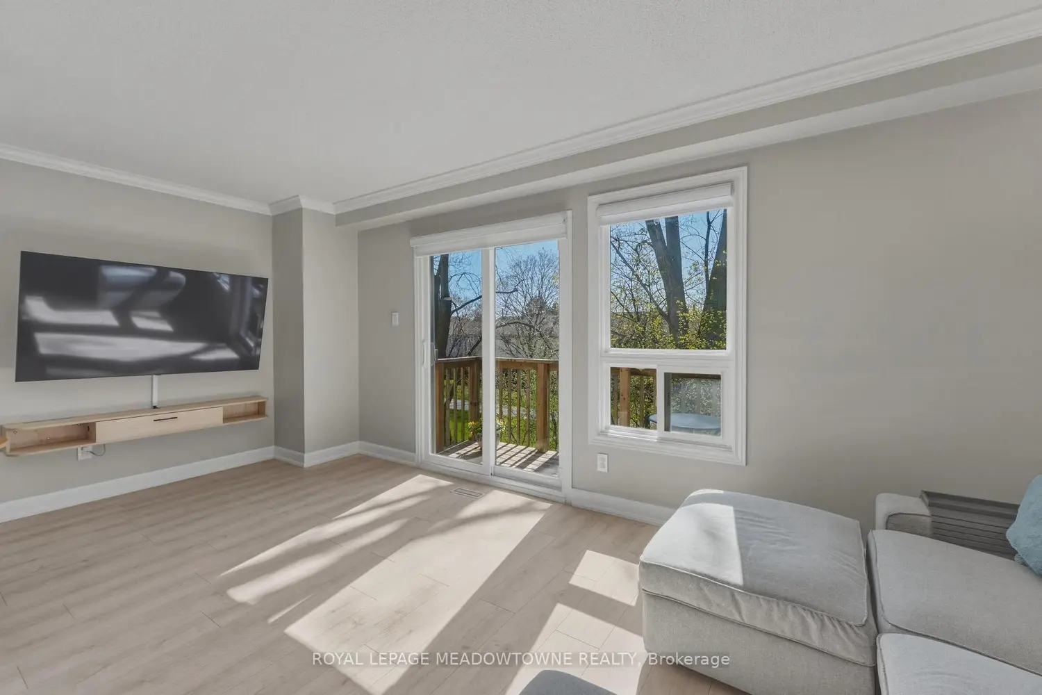 Additional image 7 of 2272 Mowat Avenue 37