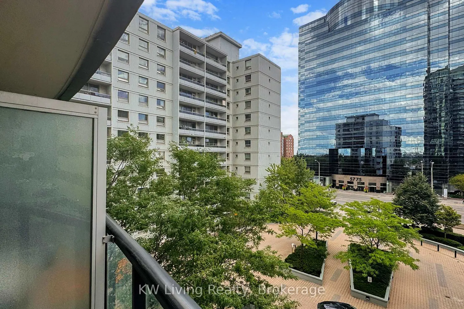 Additional image 14 of 5740 Yonge Street 409