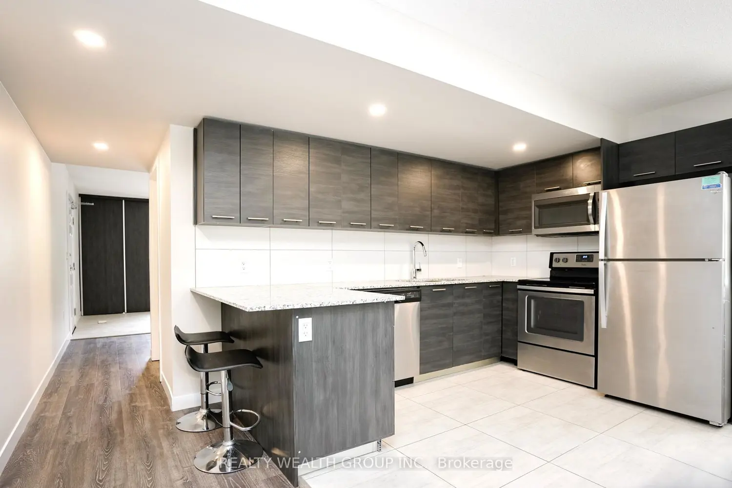 288 Albert Street 113 photo 5