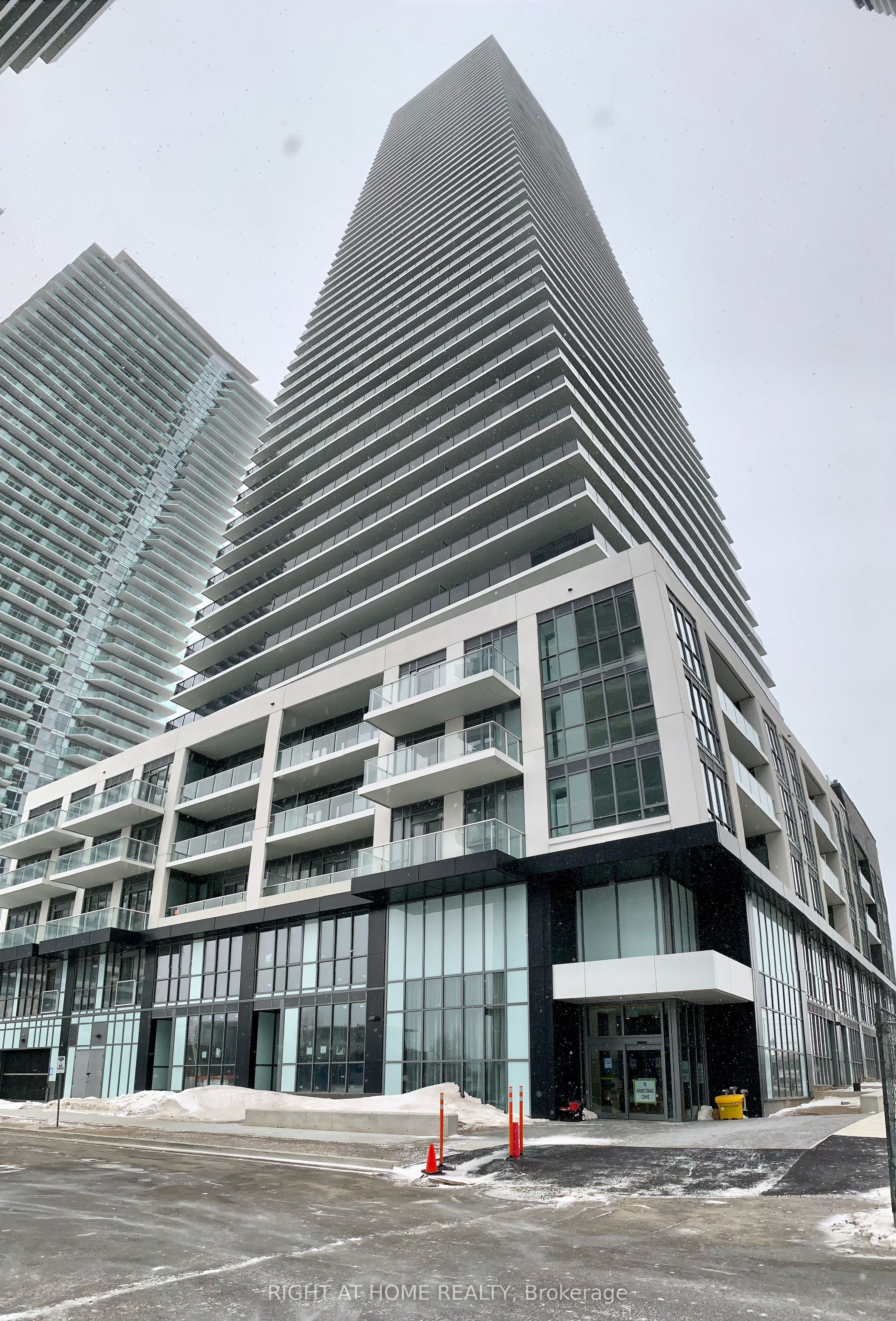 3009-70 Annie Craig Drive, Toronto, ON, M8V 0G2