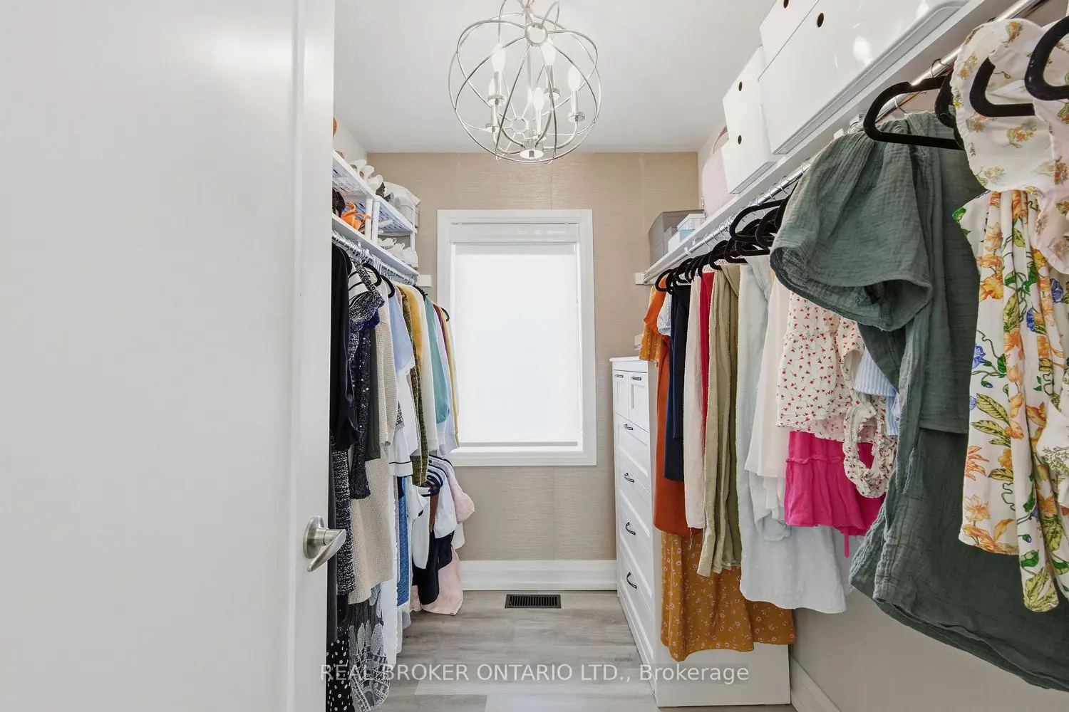 358 Lamarche Avenue photo 5