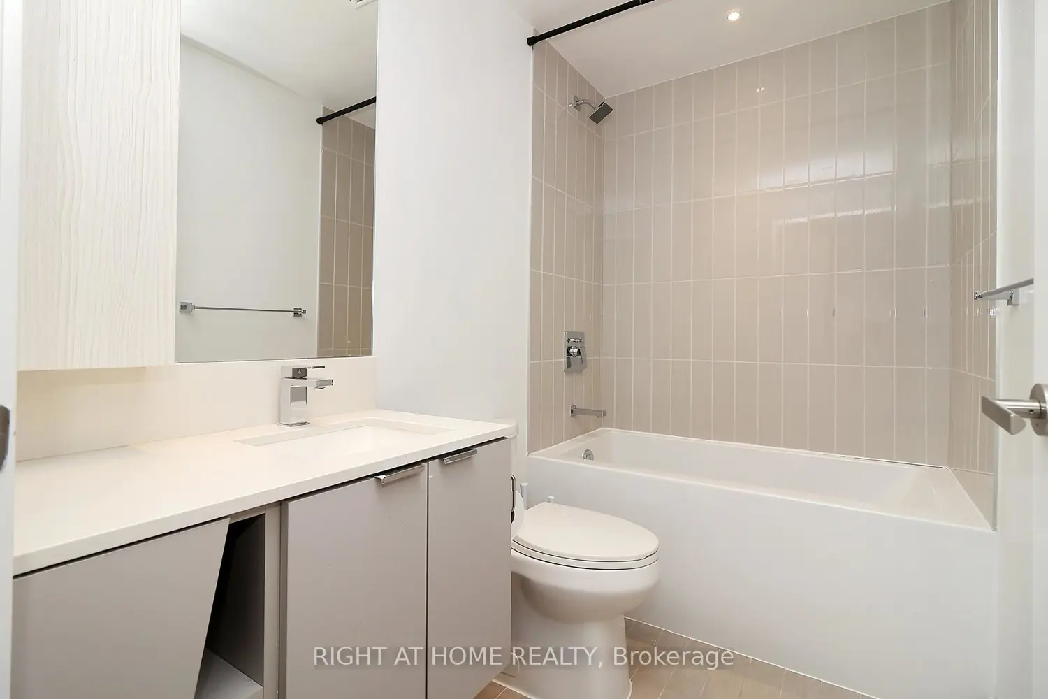 Additional image 13 of 3883 Quartz Road 4203