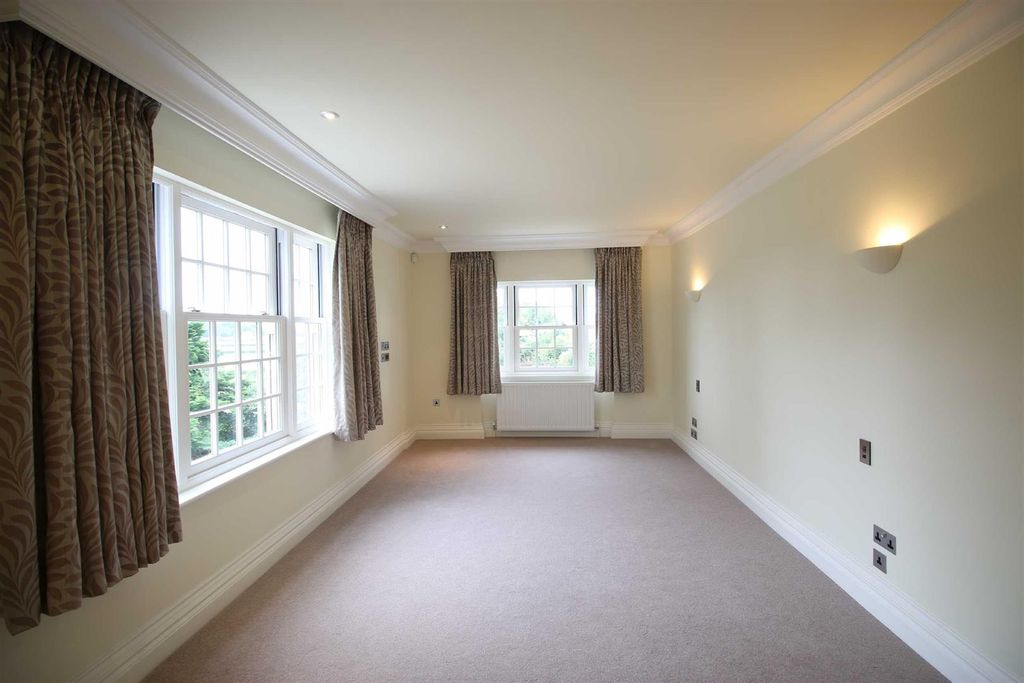 Additional image 13 of 5 bed detached house to rentThe Green, High Coniscliffe, Darlington DL2
