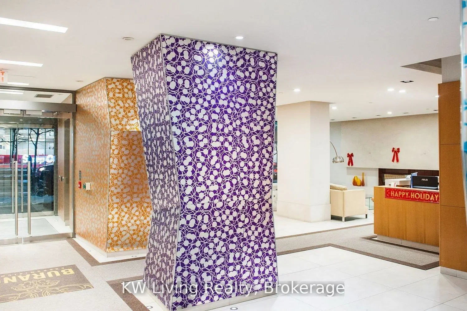 Additional image 6 of 832 Bay Street 1303
